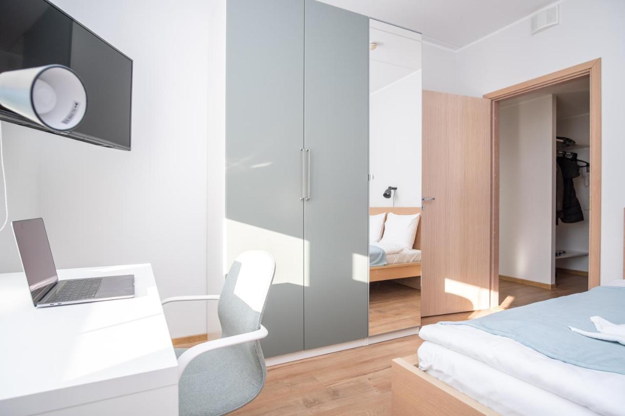 Spacious Mustamaee Apartments - Free Parking Таллин Экстерьер фото