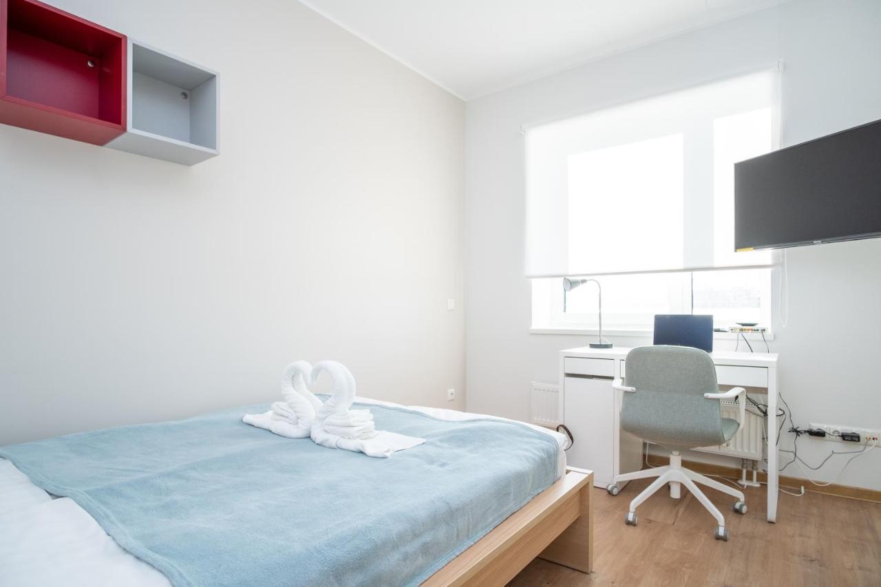 Spacious Mustamaee Apartments - Free Parking Таллин Экстерьер фото