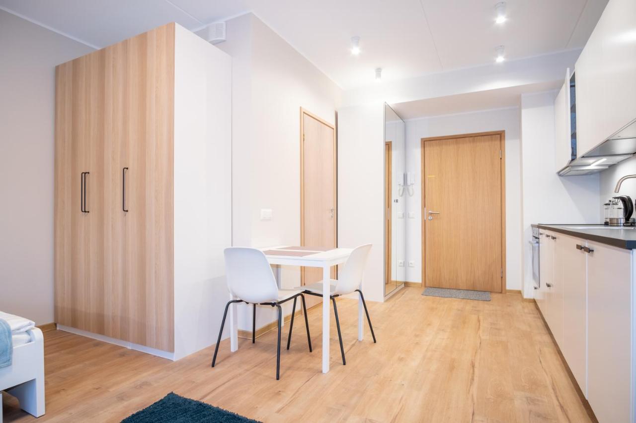 Spacious Mustamaee Apartments - Free Parking Таллин Экстерьер фото