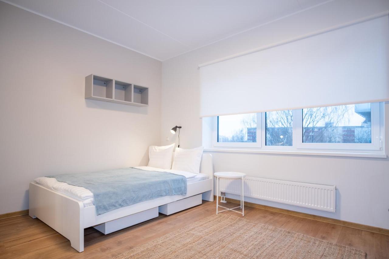 Spacious Mustamaee Apartments - Free Parking Таллин Экстерьер фото