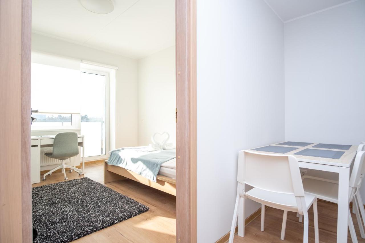 Spacious Mustamaee Apartments - Free Parking Таллин Экстерьер фото